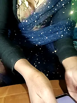 Royal hotti0011 online show from February 2026 05:13:02 PM