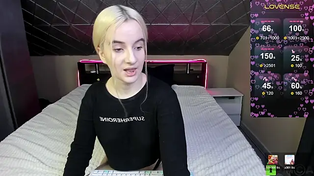 Naomi1Hinata online show from March 2026 01:33:02 AM