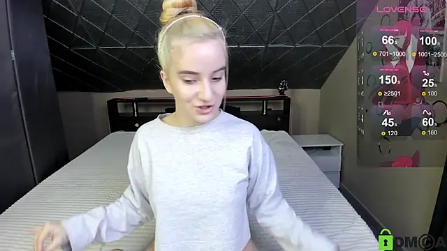 Naomi1Hinata online show from March 2026 03:18:02 AM