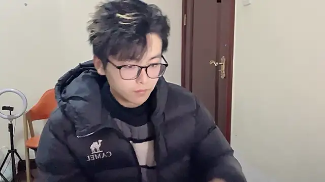 Snapshot of zijunzbzs chatting on February 2026 10:22:02 AM zijunzbzs online show from February 2026 10:22:02 AM