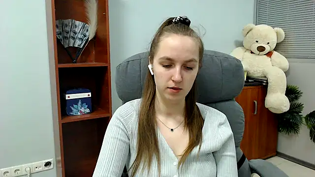 Nessi-Morris online show from February 2026 08:23:02 AM