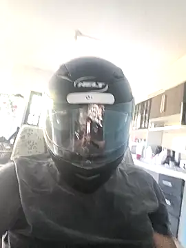 safadoo31 online show from April 2026 06:41:01 PM