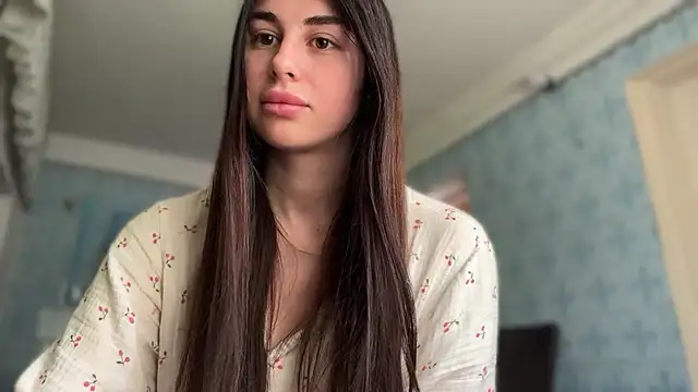 LiluMartiznir online show from May 2026 08:11:02 AM