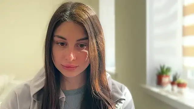 Snapshot of LiluMartiznir chatting on March 2026 12:20:01 PM LiluMartiznir online show from March 2026 12:20:01 PM