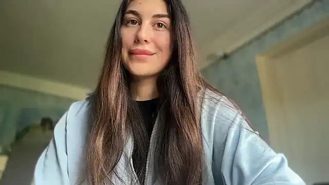 LiluMartiznir online show from April 2026 06:20:01 AM