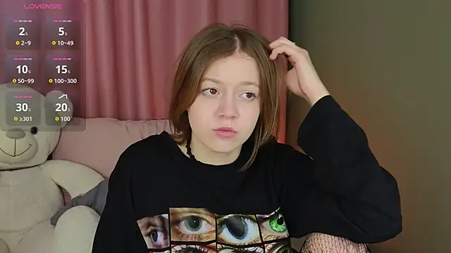 AliceYummy online show from February 2026 01:51:02 PM