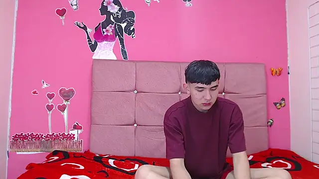 Snapshot of massimoferrera303av chatting on February 2026 06:52:01 PM massimoferrera303av online show from February 2026 06:52:01 PM