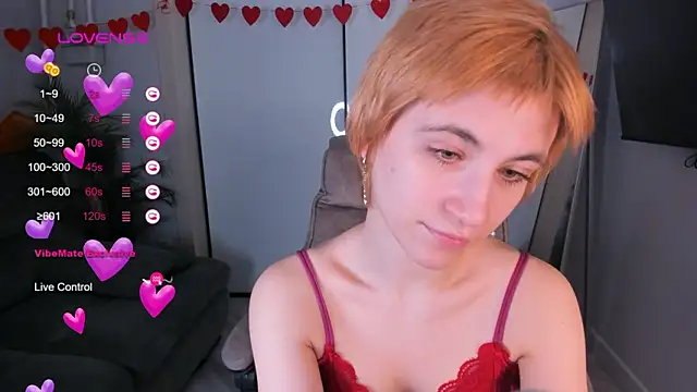 AutumnWhisper online show from March 2026 09:41:02 PM