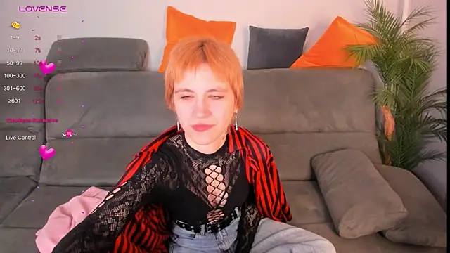 AutumnWhisper online show from March 2026 08:38:02 PM