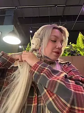 Chiibi online show from February 2026 09:09:01 AM