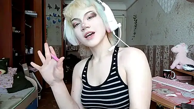 KathernSaulters online show from March 2026 07:19:01 AM