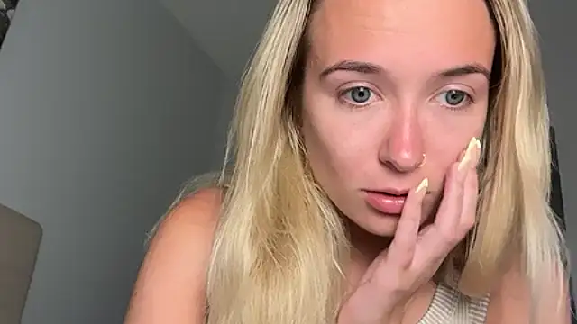 Snapshot of kelseyblu chatting on June 2026 11:17:02 PM kelseyblu online show from June 2026 11:17:02 PM