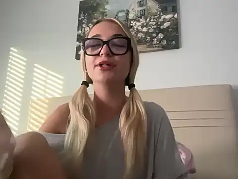 kelseyblu online show from April 2026 10:55:01 PM