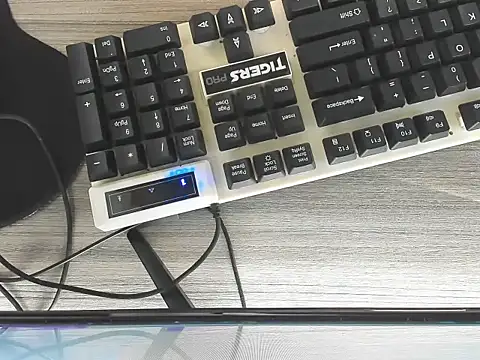 Maggiebitchx online show from February 2026 08:42:01 PM