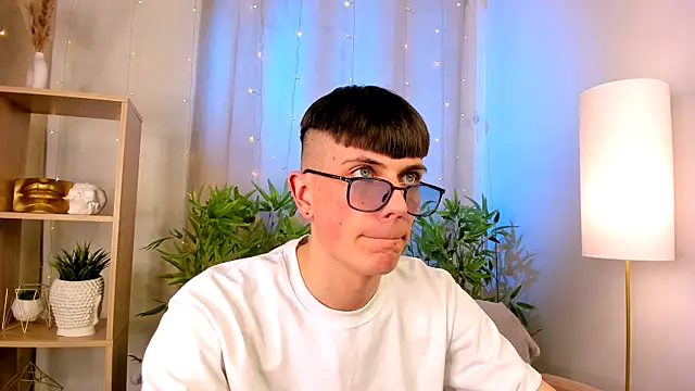 Rony Joy online show from April 2026 08:59:01 PM