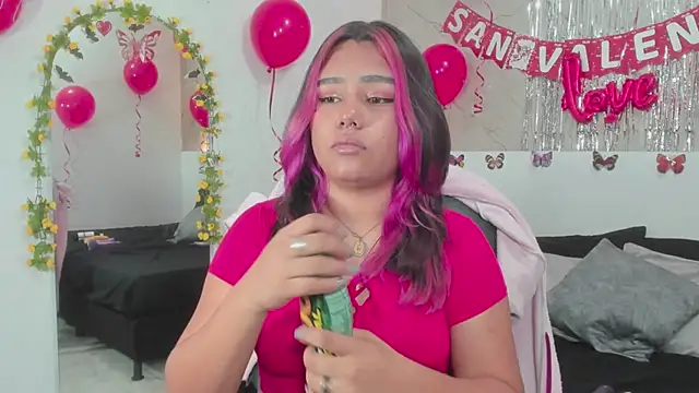 Lilith traviis online show from February 2026 07:14:02 PM