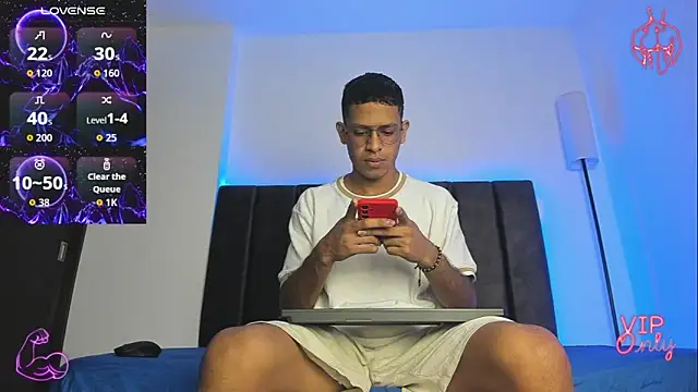 Snapshot of StellayDrake chatting on February 2026 01:52:02 PM StellayDrake online show from February 2026 01:52:02 PM