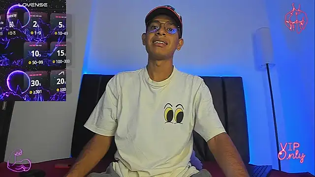 Snapshot of StellayDrake chatting on February 2026 02:06:02 PM StellayDrake online show from February 2026 02:06:02 PM