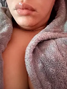 kamilia sexyy online show from April 2026 09:48:01 AM