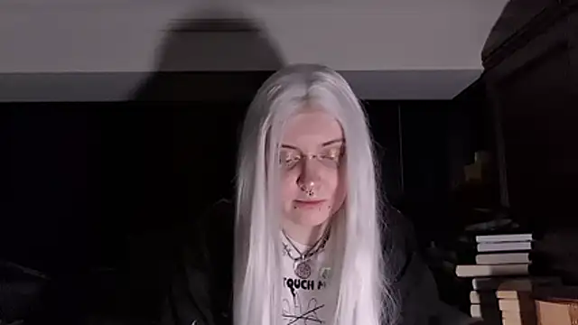 Snapshot of god_of_stories chatting on March 2026 12:13:01 AM god of stories online show from March 2026 12:13:01 AM