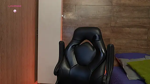 connor h1 online show from May 2026 04:05:02 AM