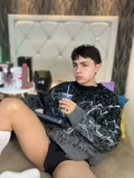 Samu Hott online show from April 2026 08:21:01 PM