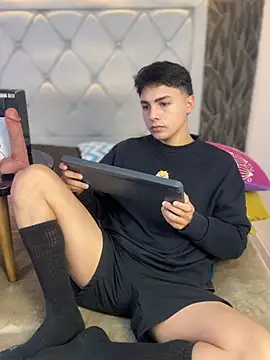 Samu Hott online show from March 2026 08:14:02 PM