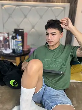 Samu Hott online show from March 2026 08:37:01 PM