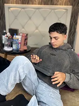 Samu Hott online show from March 2026 08:23:02 PM