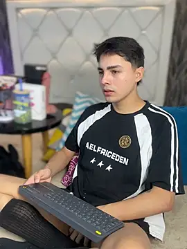 Samu Hott online show from March 2026 08:27:02 PM