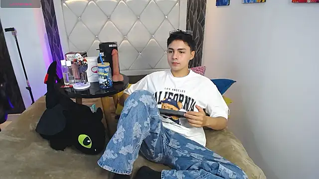 Samu Hott online show from March 2026 08:31:02 PM