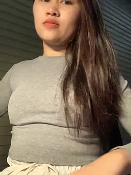 Luna Babyyy online show from March 2026 01:11:02 AM