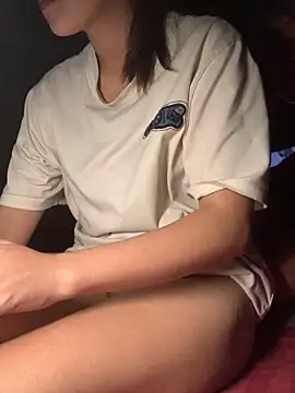 Luna Babyyy online show from March 2026 04:40:01 PM