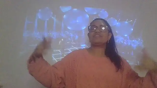 MelOnlyOf online show from February 2026 07:00:01 PM