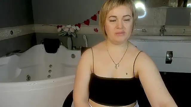 MaryClars online show from March 2026 06:28:02 AM