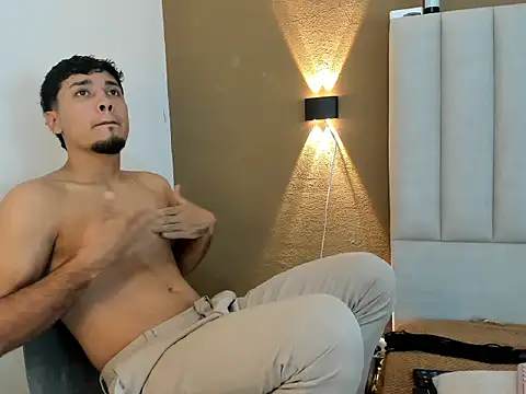 Noah Smith01 online show from February 2026 11:49:01 PM