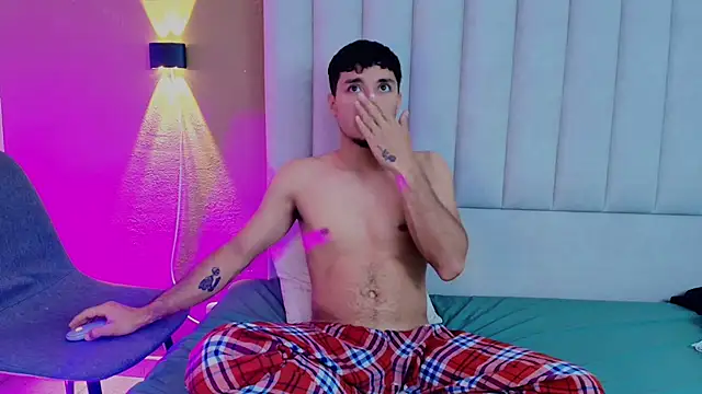 Noah Smith01 online show from April 2026 01:42:02 AM