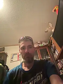 tommattsonn online show from April 2026 08:27:02 AM