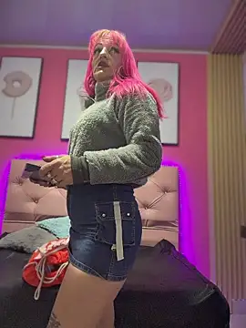 Karolaiin LS online show from February 2026 06:18:02 PM