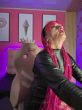 Karolaiin LS online show from February 2026 08:25:01 PM