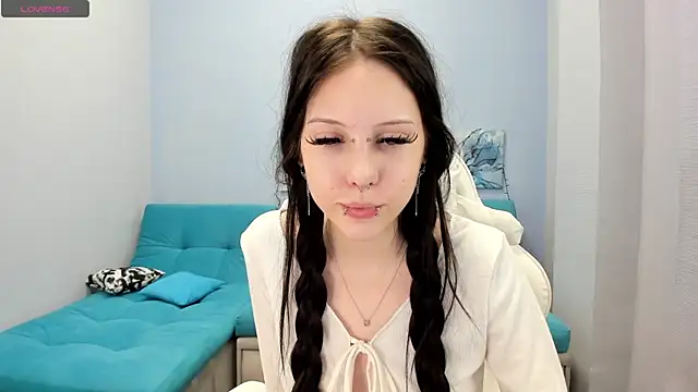 Snapshot of BlackCrown18 chatting on February 2026 02:03:01 AM BlackCrown18 online show from February 2026 02:03:01 AM