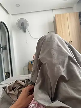 gold221298 online show from February 2026 02:00:01 AM