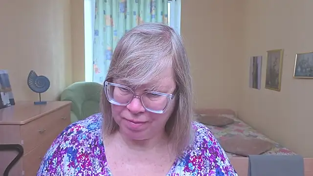 Emma Eclipsee online show from February 2026 08:58:02 AM