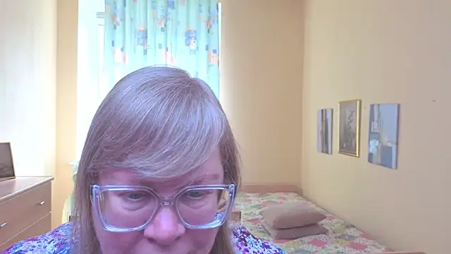 Emma Eclipsee online show from March 2026 11:00:02 AM