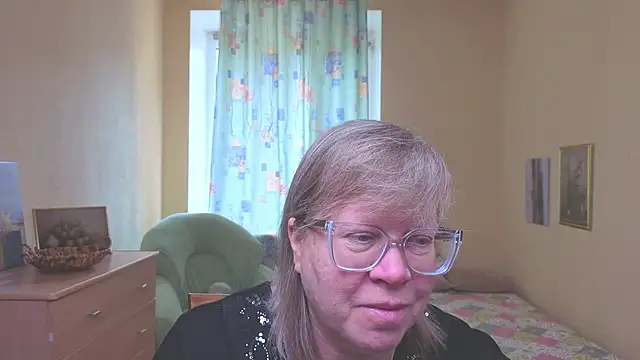 Emma Eclipsee online show from March 2026 11:58:02 AM