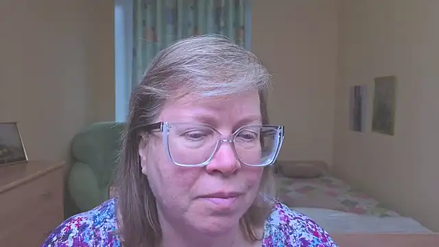 Emma Eclipsee online show from April 2026 12:23:01 PM
