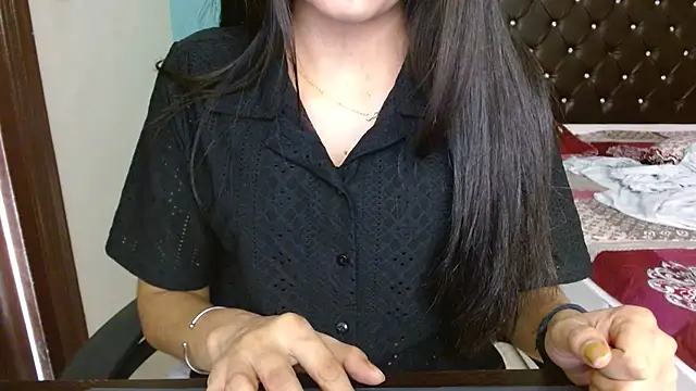 Snapshot of Your_lust143 chatting on June 2026 02:33:02 AM Your lust143 online show from June 2026 02:33:02 AM