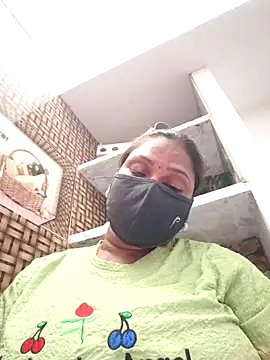 Snapshot of Tamil_Hot_Nisha chatting on February 2026 06:22:01 AM Tamil Hot Nisha online show from February 2026 06:22:01 AM