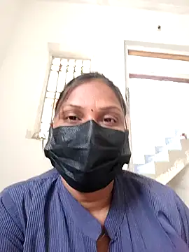 Snapshot of Tamil_Hot_Nisha chatting on February 2026 05:30:01 AM Tamil Hot Nisha online show from February 2026 05:30:01 AM