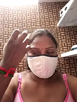 Snapshot of Tamil_Hot_Nisha chatting on February 2026 05:13:01 PM Tamil Hot Nisha online show from February 2026 05:13:01 PM